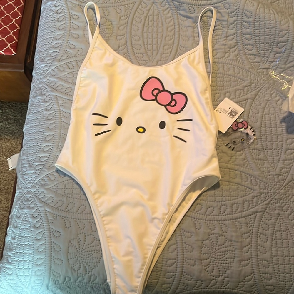 brand new forever 21 Sanrio hello Kitty woman’s bathing suit size large.